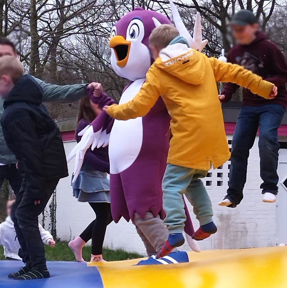 Hüpfkissenaction mit Knausi